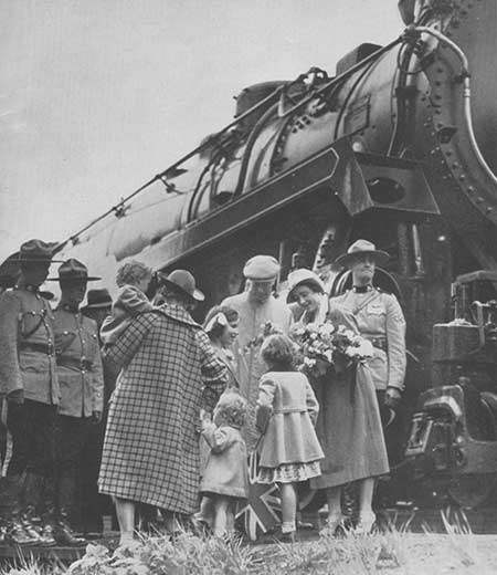 Photo of the Royal Train Canadian Pacific Royal Hudson 2850